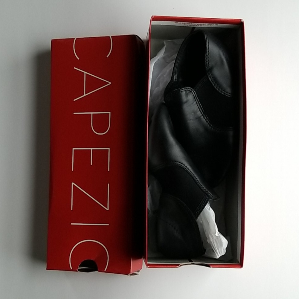 Capezio Slip On Jazz Shoes 12M